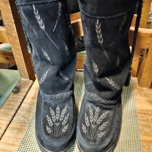 Manitoba Mukluks Tamarak Watwr proof size 8 black